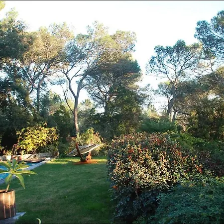 Villa Avec Piscine Et Dépendance
